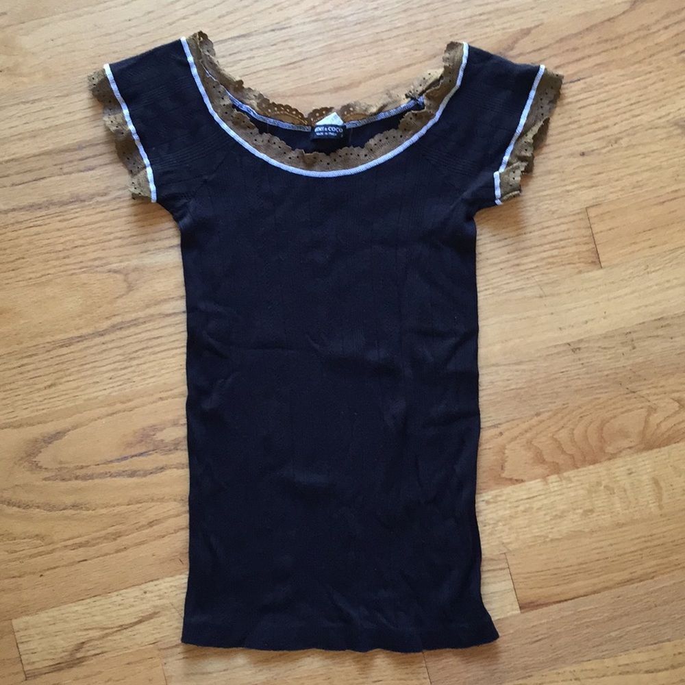 Super cute Mimi & Coco cap sleeve tee size small
